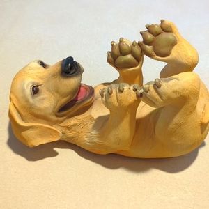 Golden lab wine bottle display